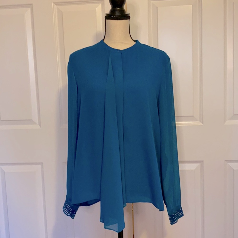 🔥 T Tahari Jewel-Tone Blouse 💎